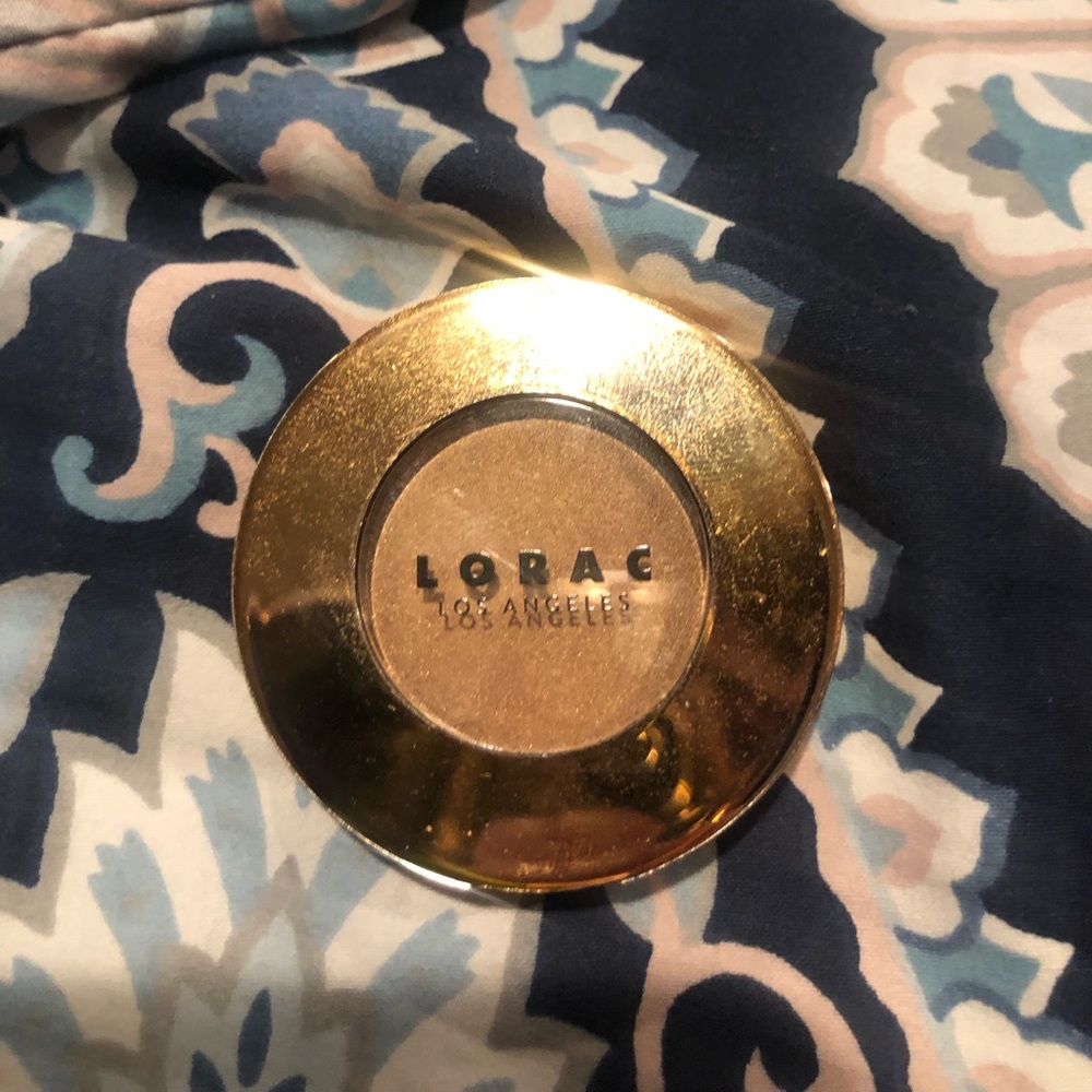 Bronzer